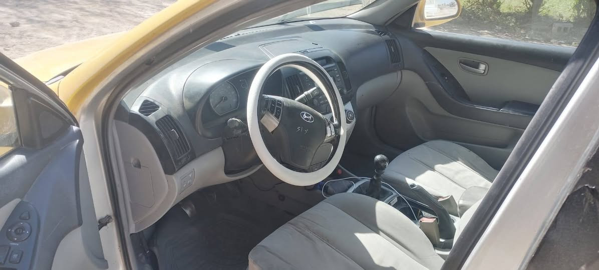 سلام عليكم ورحمة الله وبركاته
. النترا مقدس 2007 امريكيه رقم بغداد انكليزي سياره
خير من الله مكينه كير صدر تخم تاير كله جديد  السياره كير عادي بيهة طخه بل البجم ومصليحيهة وبيهة طخات بسيطه ومصلحه سياره جهازة كبل لشارع ربع مذب عليهة السعر (78)وبيهة مجال حك الجيه
رقمي
***********
***********
كورك وتساب فقط
