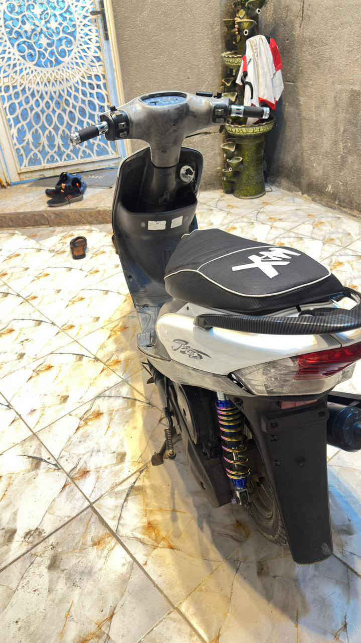 السلام عليكم
ماكس منغولي نضيفه كلش انضف من الصورة بهواي كامله على اخرر حباية سلف هندر كهربائيات كامله كلله ما عدا العداد مال جناي مكينه ناعمه كلش فقط صوت الصالنصة تفحص وتقتنع اله ابيعلك بيهه تزويد ويل امامي دبل امامي يدات بريك وقبضات وصالنصة ودبل خلفي سب الوان وستان صفح سبع الوان واقية طين كاربون فايبر سبايدر كاربون فايبر قطرة دهن تغليفة كشن بين قوسين الدراجة ما تذب عليهه ابد مكاني ناصرية مركز السعر600 وبيهه (مجال قليلل)  للتواصل خاص او ***********
