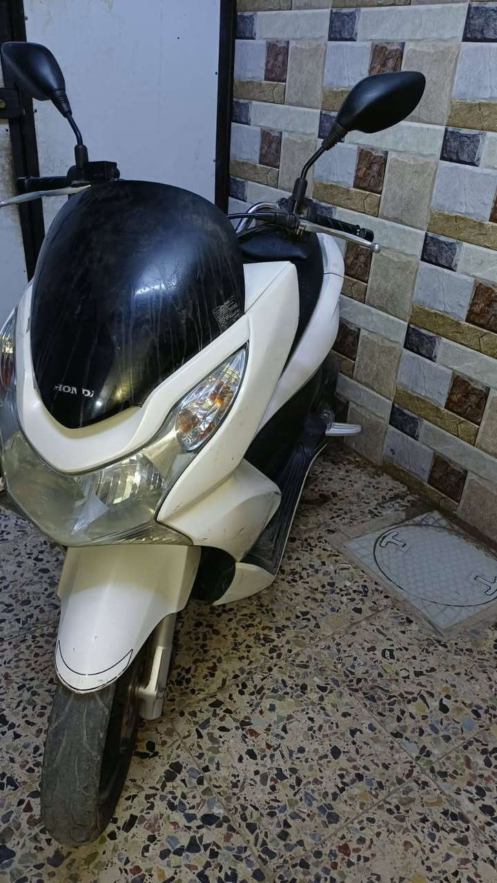للبيع بي سي اكس جيل اول
نوزل خطين

موديل 16محرك 150 

حساس ازدحام شغال 

وستان كهربائي

 دراجة جديدة

مستعجل عله بيعته

السعر  1350

الدراجه برغي مبادل بيها كله بلادي محرك جديد 

 مكان بغداد  حي اور

رقم***********
