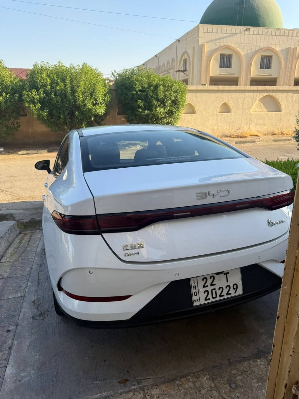 السلام عليكم بي واي دي كن بلاس ٢٠٢٥ ماشية ١٢ الف اربيل باسمي سيارة حيل نظيفة غراضه بعده ممفتوحة وكلهن بالجنطة جديدات بيه حادث بنيد ودعامية مثل ما موضح بالصورة مكاني بغداد الامين 

***********
السعر ب١١٧
