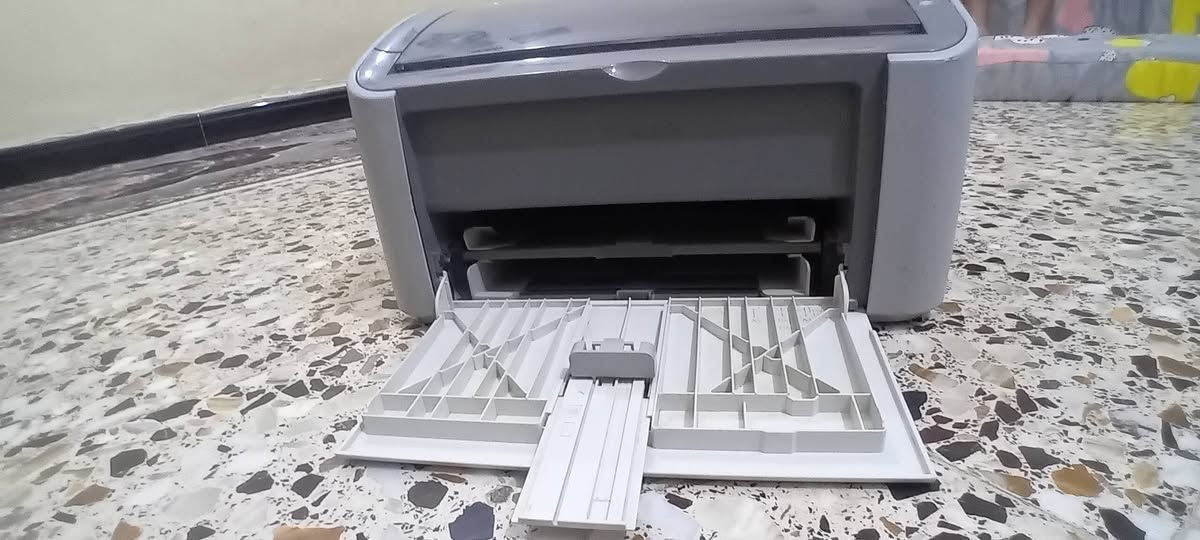 طابعة كانون LBP2900 ابيض واسود سحب فثط كاترج باودر سعرها ١٠٠ وبيها مجال مكاني بابل


**إذا كنت صاحب هذا الإعلان وتريد حذفه لأي سبب، رجاءا أرسل رسالة إلى الدعم الفني**
