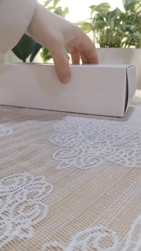 طقم ملاعق وشوك • لؤلؤ أبيض • بالكرتون ٣ سيتات