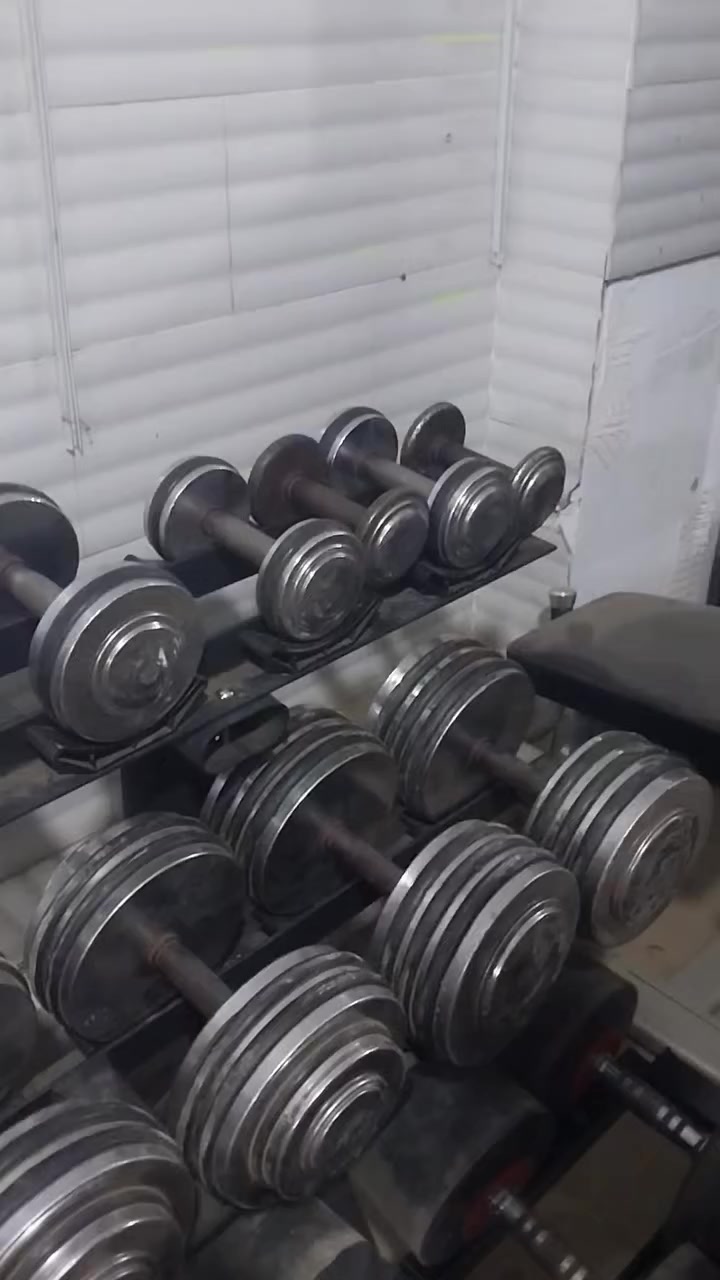 💥💥💥بسم الله ماشاء الله 💥💥💥
طقم ستانلس بحالة ممتازة جدا وبسعر  لا يقبل المنافسة
الطقم بحالته بدون اى تعديل او لحام اى تغيير
من ٢.٥  ل ٤٠  كما هو موضح بالفيديو  غير قابل للتجزئة
01010195795/01200872297
كابتن جمال عبد العظيم 
طنطا


**إذا كنت صاحب هذا الإعلان وتريد حذفه لأي سبب، رجاءا أرسل رسالة إلى الدعم الفني**