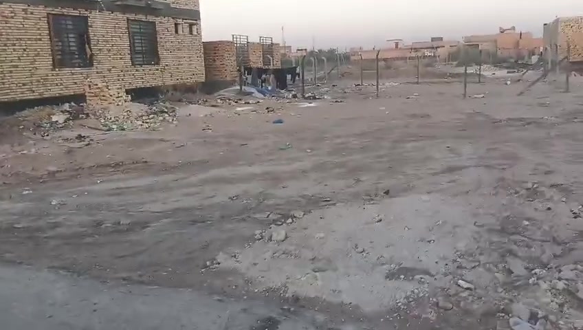 قطعه ارض للبيع مساحته 320متر طابو زراعي سند 25 تحويل مباشر على طريق المعاره  يم صوره تبعد عن شارع العام 50متر توجد كامل خدمات ماء اسأله كهرباء مولده خط ذهبي تبليط سعرها 40وبيها مجال 
ملاحظه عادي تنباع نص منه 
أي استفسار اتصل على الرقم التالي 
***********
