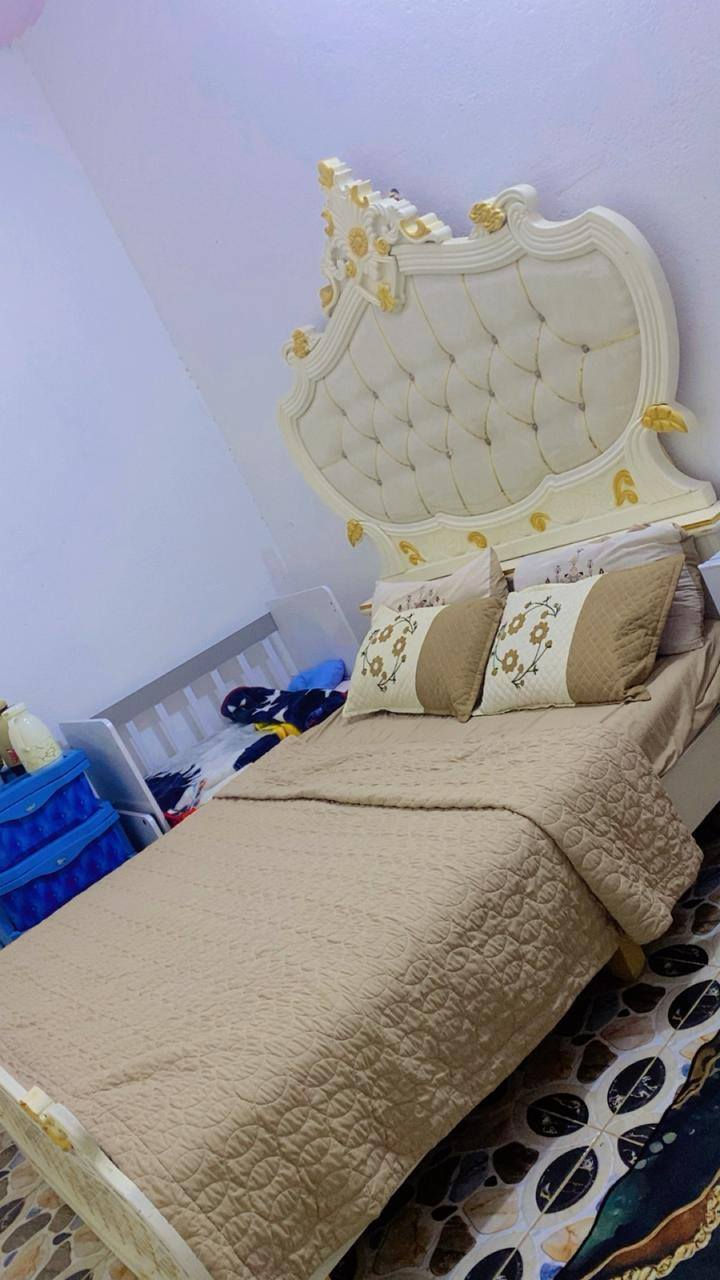 غرفه للبيع صاج عراقي تصميم تركي نضافه 90% كامله الغراضها مكانها ميسان قضاء الميمونة ***********
