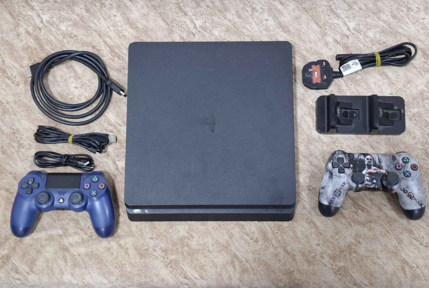 بلي 4 مهكر سلم ذاكرة 500 مكفول من عطل او تصليح شرط ابيعه اي خلل تاخذه هدية الك
جهاز كامل ملحقات ويا جوستك اضافي وقاعدة شحن حته كتلوك ويا سعر قفل 260 الف وبي 8 العاب 
Re4 remake مع الاضافات ada نسخةكاملة
Re3 remake
Re 2 remake مع الاضافات نسخة كاملة
Uncharted 4  مع الاضافات نسخة كاملة
Fifa 23
Mortal combat 11ultimate مع الاضافات
The last of us 2
Tomb rider 1
مكاني بغداد جادرية يم نادي فروسية ماعندي توصيل كل تفاصيل بالصور والسعر قفل 
للتواصل اتصال او واتساب او ماسنجر
0️⃣7️⃣7️⃣3️⃣9️⃣9️⃣6️⃣8️⃣0️⃣0️⃣0️⃣
جهاز برغي ممفتوح ضمان شهر من الاستلام


**إذا كنت صاحب هذا الإعلان وتريد حذفه لأي سبب، رجاءا أرسل رسالة إلى الدعم الفني**