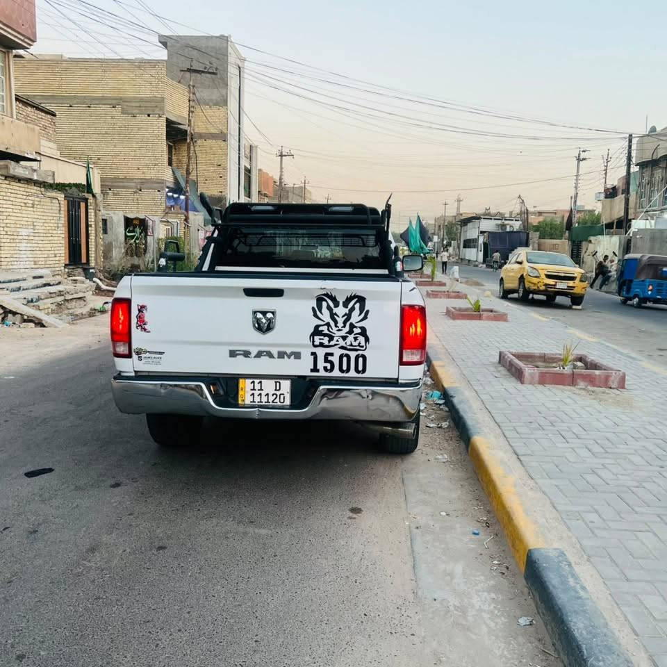 للبيع رام موديل 2021
محرك 6 سلندر اقتصادي جداً
رقم بغداد الدولي باسم تحويل ثاني يوم
ضرر دعامية وبنيد فقط بدون دواخل بدون ايرباك وكما موضح 
‏السيارة كلش نظيفة على البلاد وتخون تاير جديد
السع200 ورقة 
‏العنوان ‏بغداد الشعب 
***********
