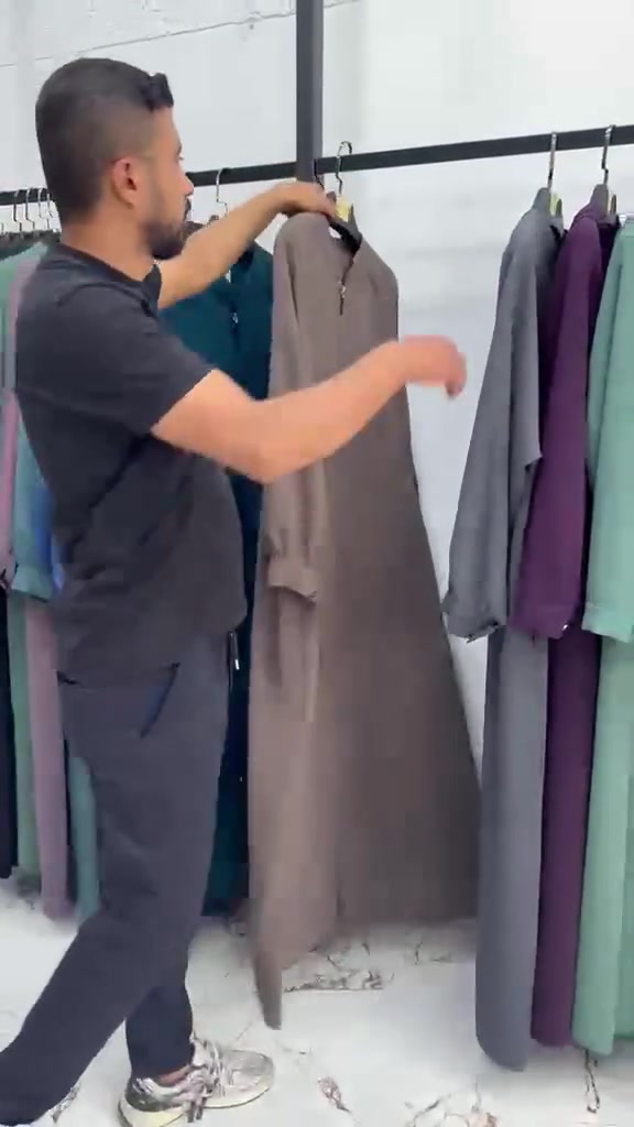شروة عبايات نسائي العدد 250 السعر 14$🔥
https://t.me/+3kUmvgVbRO8xNWE8


**إذا كنت صاحب هذا الإعلان وتريد حذفه لأي سبب، رجاءا أرسل رسالة إلى الدعم الفني**