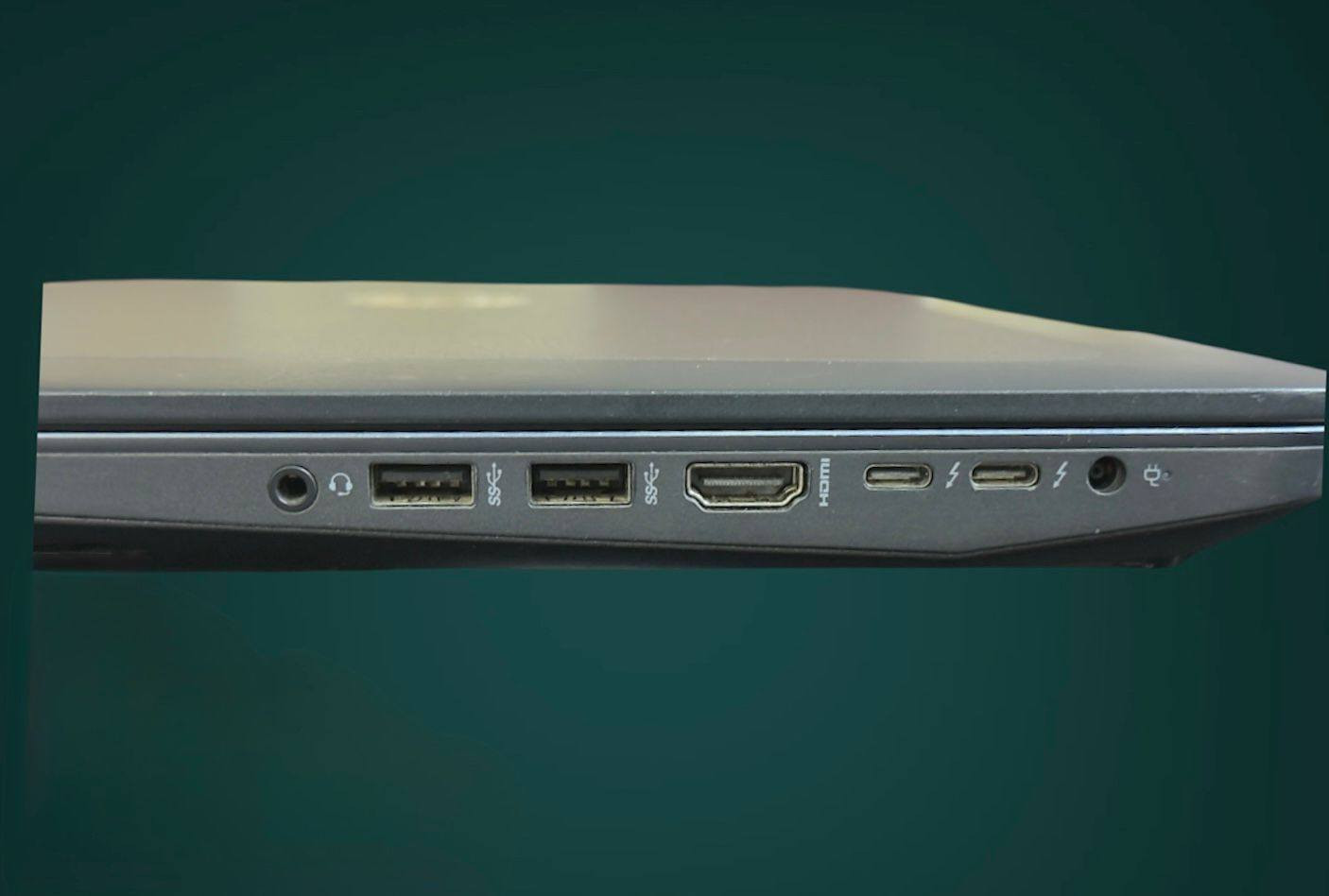 للبيع: HP ZBook 15 G3 – نسخة Xeon الاحترافية 💻🚀

محطة عمل متنقلة قوية جداً مخصصة للمهندسين والمصممين وأعمال الرندر الثقيلة. الجهاز بحالة شبه جديد ونظيف جداً، ويعمل بكفاءة عالية تحت الضغط المستمر.

🔧 المواصفات:

• المعالج: Intel Xeon E3-1505M v5 (أقوى من كثير i7 في الرندر والاستقرار)
• الرام: 16GB DDR4 – قابل للتطوير حتى 64GB
• التخزين: 512GB NVMe SSD سريع جداً
• كرت الشاشة: Nvidia Quadro M1000M 2GB احترافي
• الشاشة: 15.6” Full HD IPS
• التبريد: نظام مزدوج للمراوح

💼 الاستخدامات:

✅ AutoCAD – Revit – SolidWorks – Civil 3D
✅ Photoshop – Illustrator – Premiere – After Effects
✅ 3ds Max – Maya – MATLAB – Virtual Machines

📦 الحالة والملحقات:

✔ نظيف جداً وخالي من الأعطال
✔ الشاحن الأصلي موجود
✔ البطارية بحالة جيدة
✔ ماوس + حقيبة هدية 🎁

💰 السعر: 500,000 دينار (قابل للتفاوض البسيط)
📍 المكان: كربلاء
📱 التواصل: Telegram: ha9_k أو ماسنجر


**إذا كنت صاحب هذا الإعلان وتريد حذفه لأي سبب، رجاءا أرسل رسالة إلى الدعم الفني**