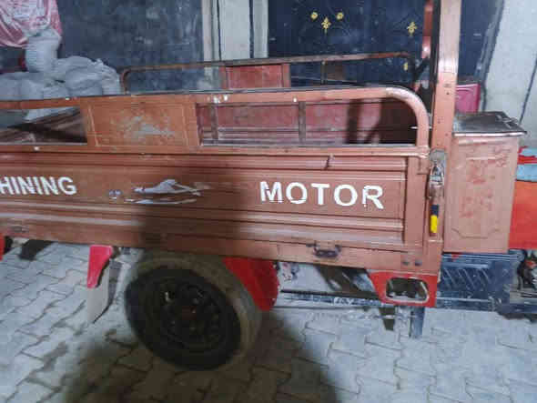 سلام عليكم ستوته للبيع موديل 19محرك22 أوراق صوليه ستوت خير من الله المكان حي أور سبع قصور سعر 1200 رقم انتصال ‏‪***********‬‏
