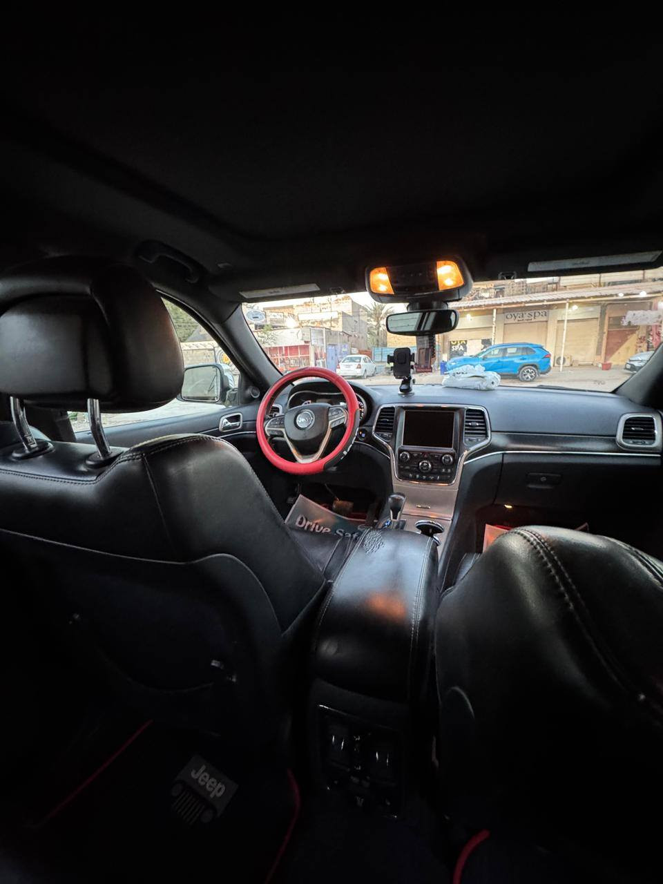 جيب موديل ١٧ كفاله السعر ٢٣٥ وبيهه مجال الشراي يتصل العنوان بابل ***********
