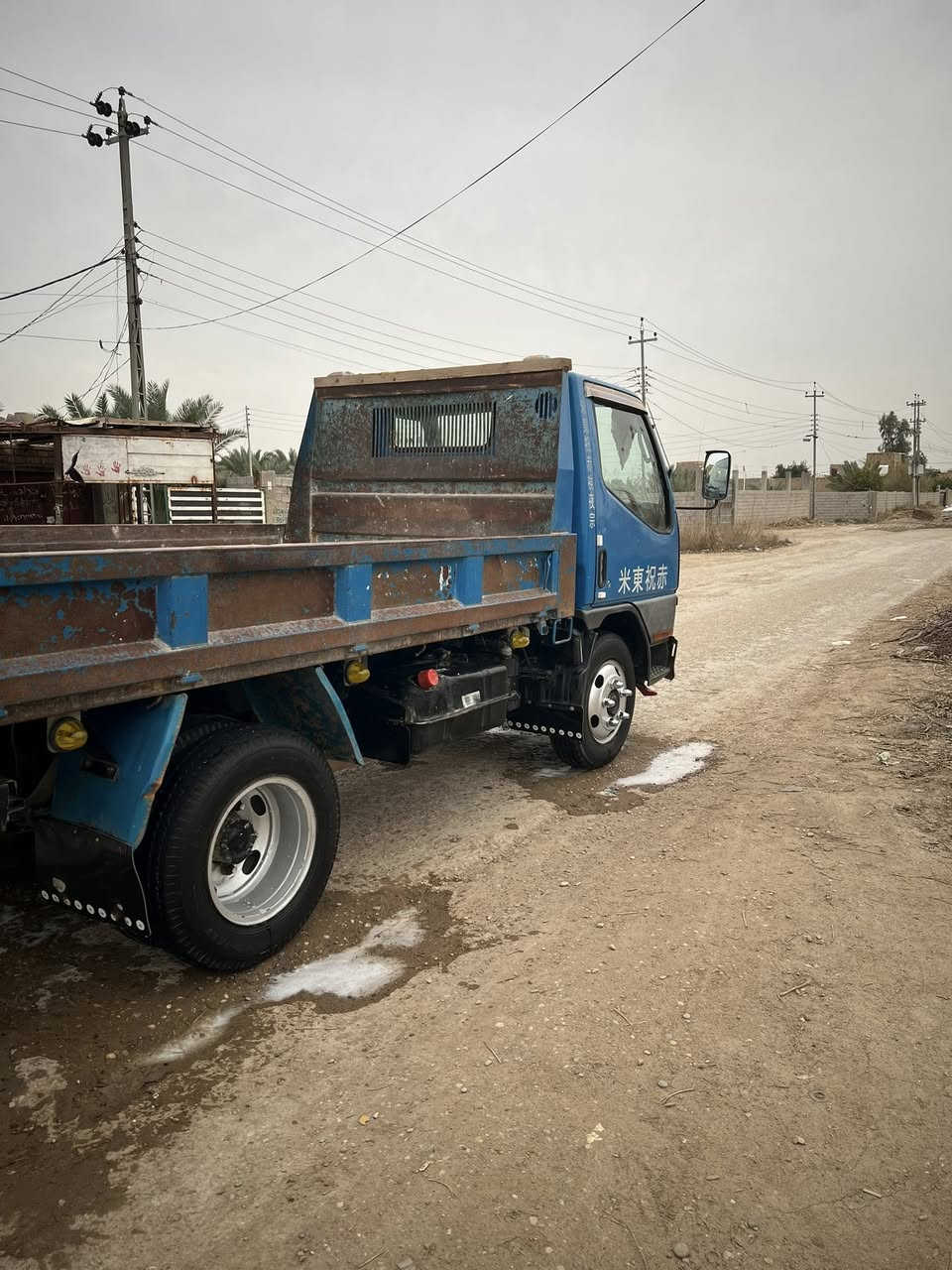 سلام عليكم كنتر بزون فحل موديل 97كفاله عامه
مكينه 33مسكر رقم ذي قار  بسمي
تخم تاير جديد
السعر 185
***********
ذي قار الشطره
