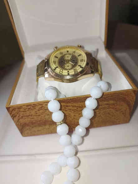 ساعة وسبحة فقط نقص باتري السعر 35 مع المجال قليل مكاني نجف شارع المطار القديم ***********
