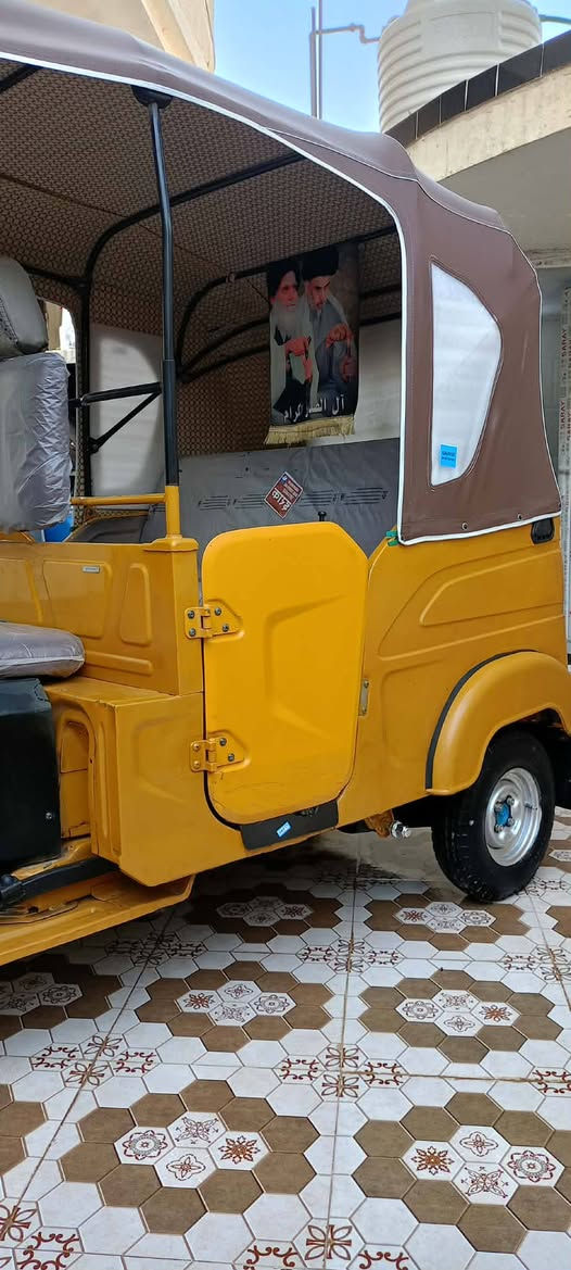 سلام عليكم شباب تكتك موديل 21شهر5 رقم وسنويه بغداد تحويل ثاني يوم تكتك نضيفه وخير من الله المكان ديالئ بعقوبه مدخل الرحمه ***********
***********
