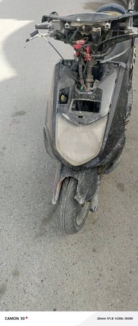 دراجة سكنس كوم حديد. نقصهة فقط كابريتر ومتروكة صارلهة سبوعين لان شتريت...