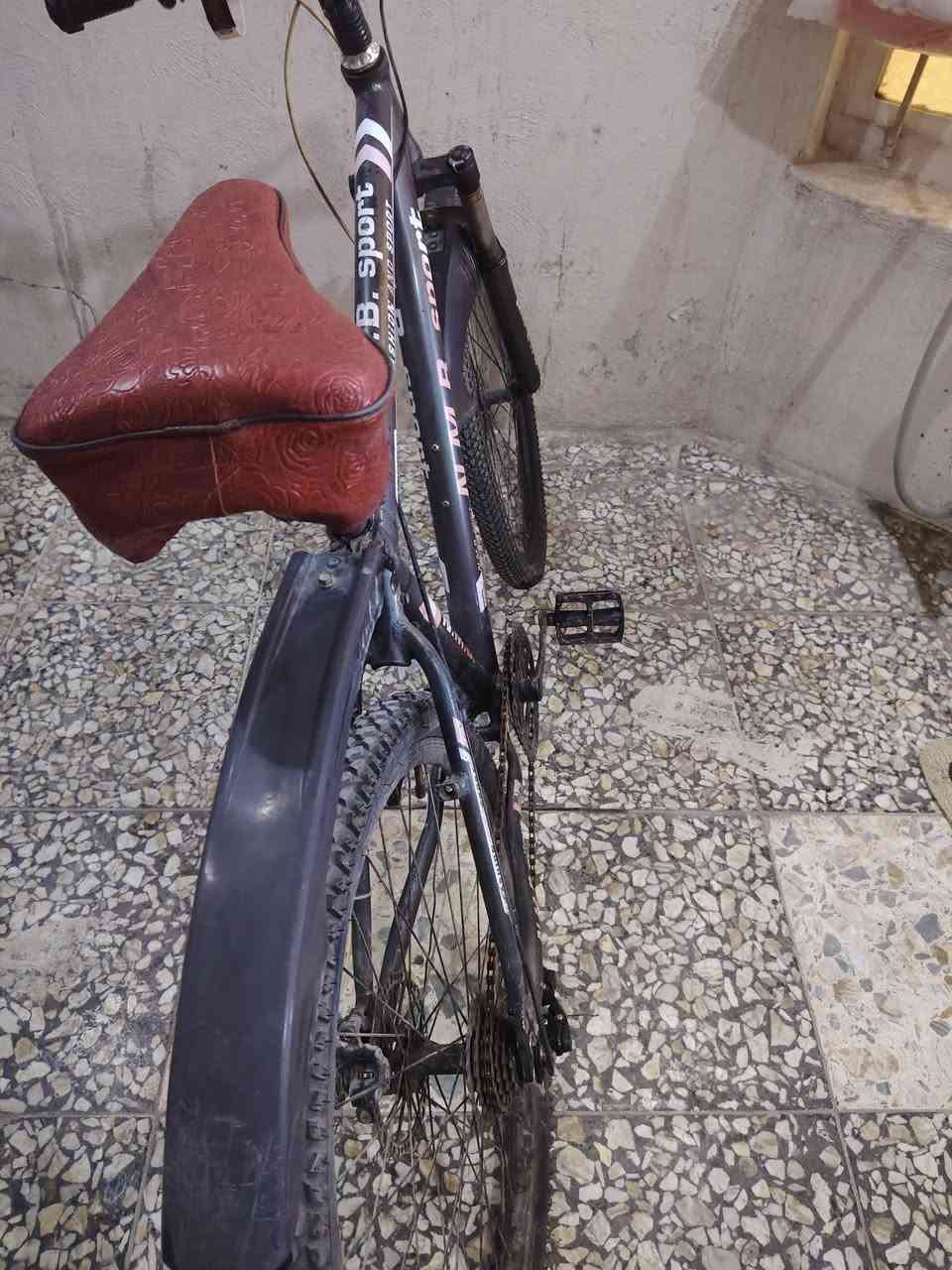 بايسكل جبلي ماركه ان ام بي سبورت بايسكل يخبل بي كلش قليل جرادكدامكم سعره بلموقع 400 اريده 200
بغداد الزعفرانيه ***********
