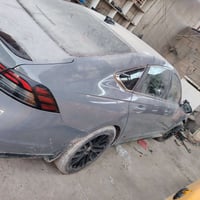 اكورد للبيع سمنتية موديل 2024بيها 3قطع وشاصي مبدل نفس الون من البنط عا...