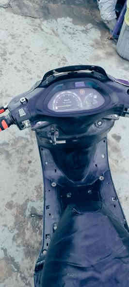 للبيع فراشه الدراجه نضيفه بيه مكينه نضيفه هم كهربائيات شغاله  مكاني حله حي الجزائر السعر 280 وبيه مجال
‏‪***********‬‏
