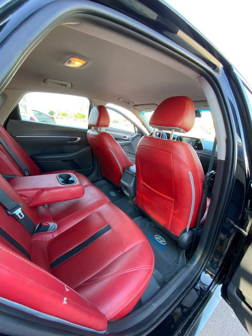 يالله
السلام عليكم هونداي سوناتا

SEL : الفئة

الموديل: 2020
اللون: اسود

اللوحة: رقم اربيل

 : صبغ قليل بقبق جنطه فقط وصبغ بهلال الجاملغ الخفيف اثناء النقل

المواصفات :-
{1] محرك 4 سلندر 2500
}كشنات جلد تغليف الامارات 12)
[3} كاميرا دواره ستيرن
{4} شاشه كبيرة للتحكم في ايعازات السياره
{3 {5 انظمة قيادة
{6} لايت زنون
{7} عداد المسافات 190لف ميل
ر18 تحديد مسار
{9} سستم صوت متكامل
1}تحكم سترين جهتي )
1نضام B
[12} بدون ايرباك (سليم)
[13} مثبت سرعة
{14} بصمة 2 باب
{15} اشاير بالمري

السعر ؛ جداً مناسب  154$ 
           ورقه وبيه مجال

للاستفسار اتصل على رقم 
*********** ☎️
