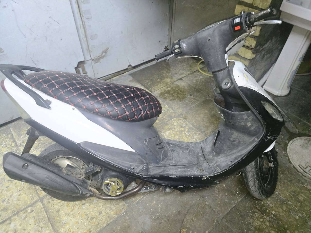 للبيع ماكس منغولي
نكره سلف 
بوشه ٤٩
زوج تايرات جدد 
باتري جديد

نقص قبق هندر فقط
سعر ٣٠٠الف 
مكان البياع حي تراث
***********
