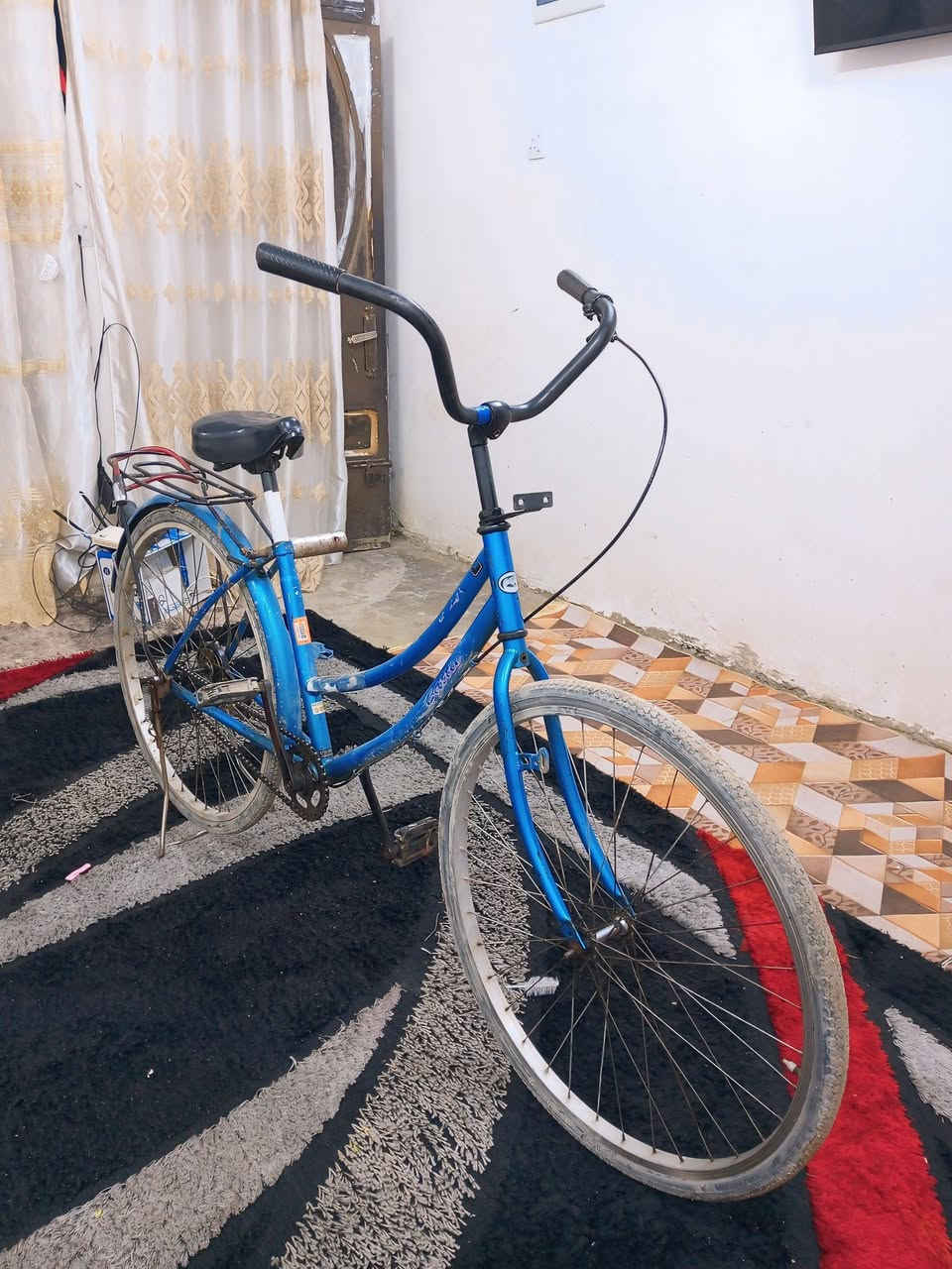 سلام عليكم
بيسكل بطه حجم 26 بيسكل مناقصه ايشي داسك جديد 90 
ممتواجد فيس فقط واتساب *********** 
#سعرك
