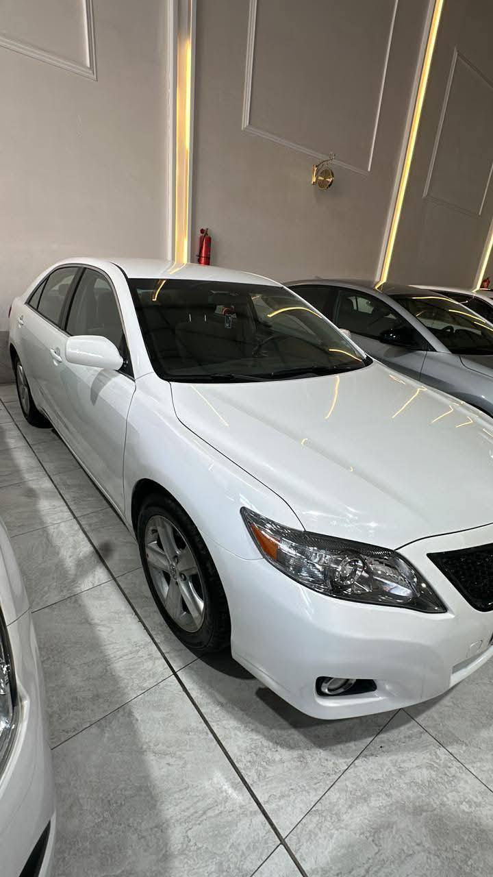 كامري 2011 بيه مكانين بارد وشبر صبغ بالدوسه والباقي مكفو عنواني كركوك ***********
