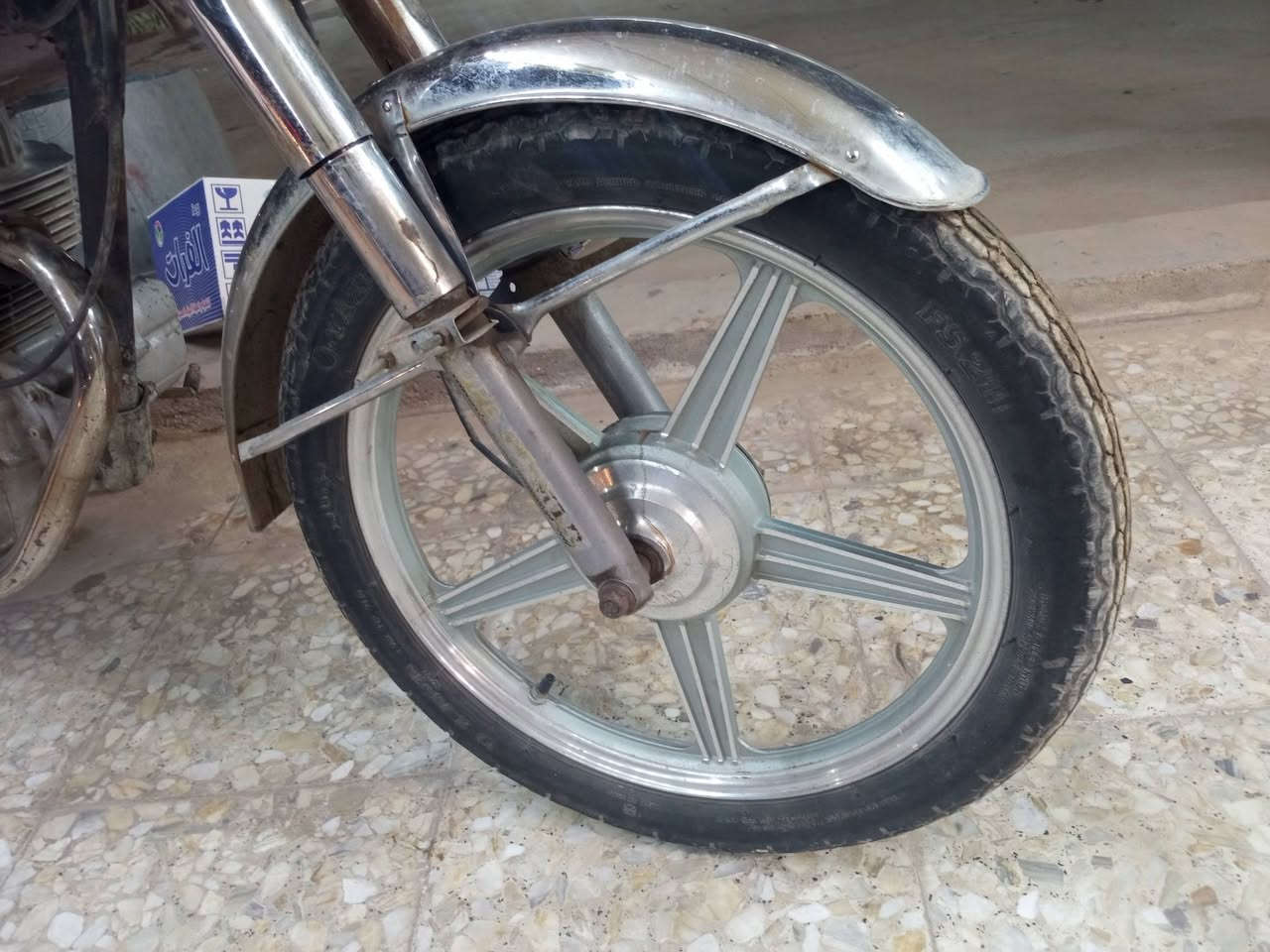 سلام عليكم دراجه اللبيع شغاله كامله تايرات وياله جديد مكاني بغدادالشعب  السعر 160 ***********
