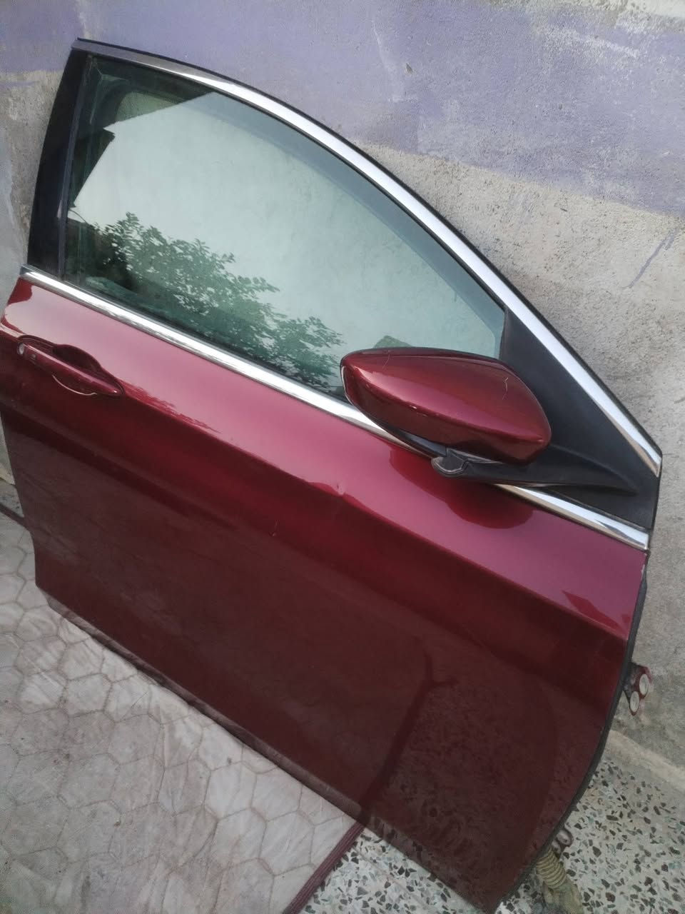 السلام عليكم تحيه للادمن حبايب گلبي أبواب سي ٢٠٠ ماروني وسلفر وكحلي وابيض شباك ١٧ ودوس مكاين جام وجام ويدات خارجيه وداخليه وبطاين مال گصه شرط النضافه مكاني ديوانيه *********** والأسعار
