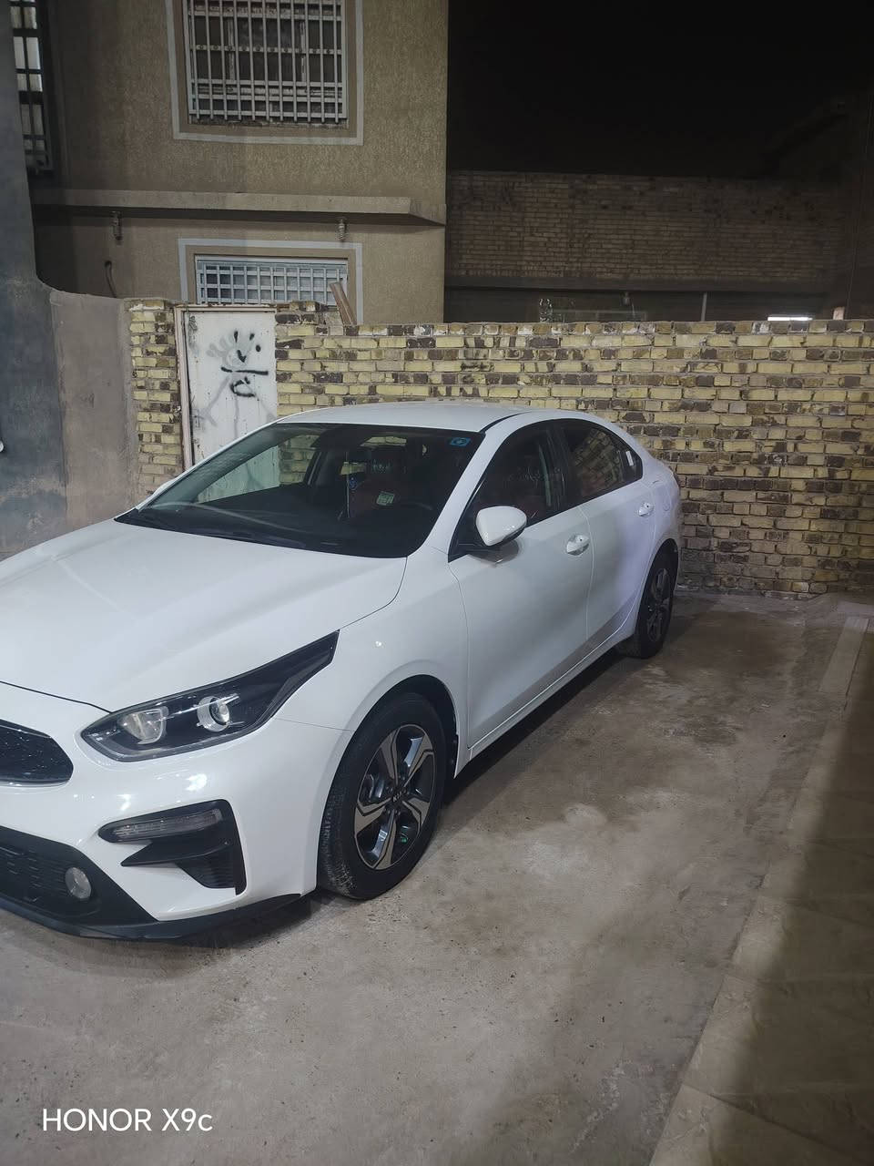 السلام عليكم سيراتو 2019 مقفوله كفاله عامه  ماشي 66  مكينه 1600 على وضع الشركه سياره مال جناي  مكاني بابل  ***********
