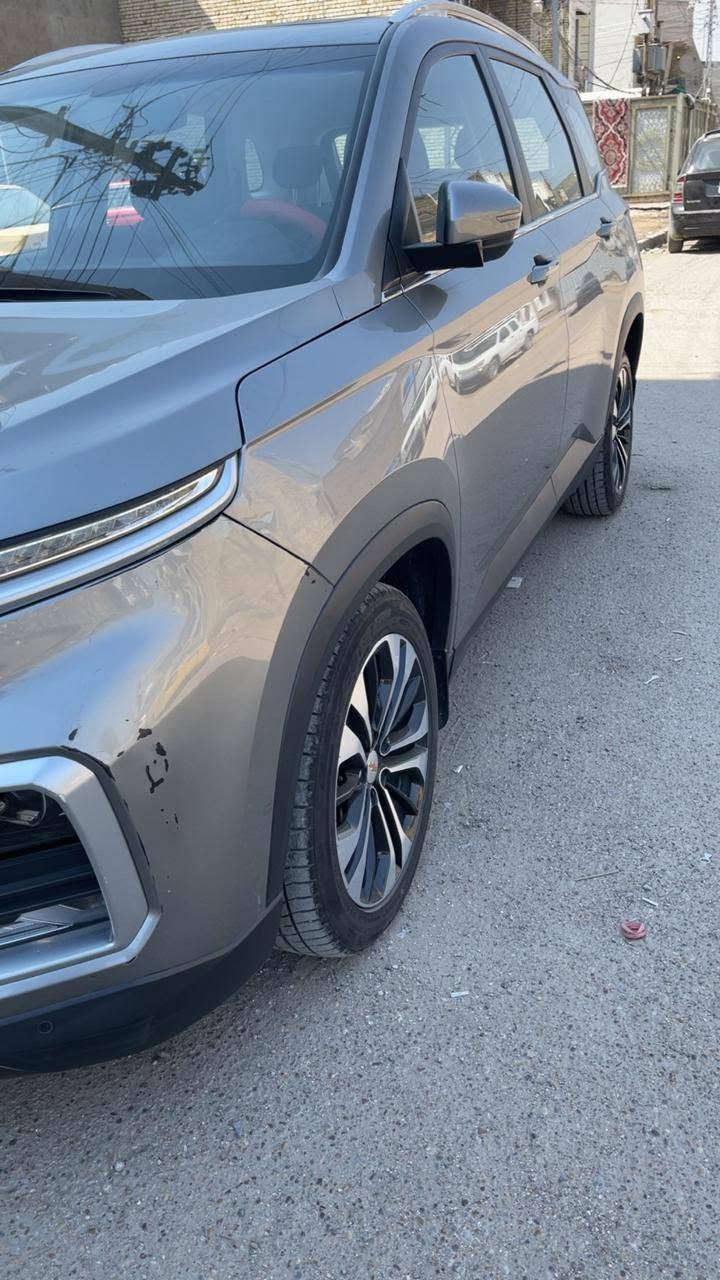 السلام عليكم
للبيع شوفرليت
 كابتيفا فئة premier اعلى مواصفات
خليجي وكالة المنصور ٢٠٢٣
ماشية 79 الف كيلو
بأسمي تحويل ثاني يوم

المواصفات:-
بصمة تشغيل 
بصمة ابواب وصندوق
شاشة
كامرة 
حساسات امامي خلفي
رادار امامي 
مري شفط 
فتحة سقف 
لايتات اوتو متحرك
لدات امامية
هندبريك اوتو
اوتو ستوب
حساس تايرات 
مري شفط 
كشن السائق كهرباء 
تحكم استيرن
كروز سرعة 
كير عادي اوتوماتيك
كشنات ٧ راكب 
مراية اوتودم
منافذ USB
ويل كب كروم حجم١٨
سبير منازل 
كشنات مخمل 
السيارة مكفولة من الصبغ 
بارد بسيط بلجاملغ الامامي
السيارة جاهزة بدون نقص تبريد
كهربائيات  كير مكفولات
اي استفسار تعال خاص او اتصل 
***********
عنوان السيارة بغداد البلديات
  السعر 145 ورقه
