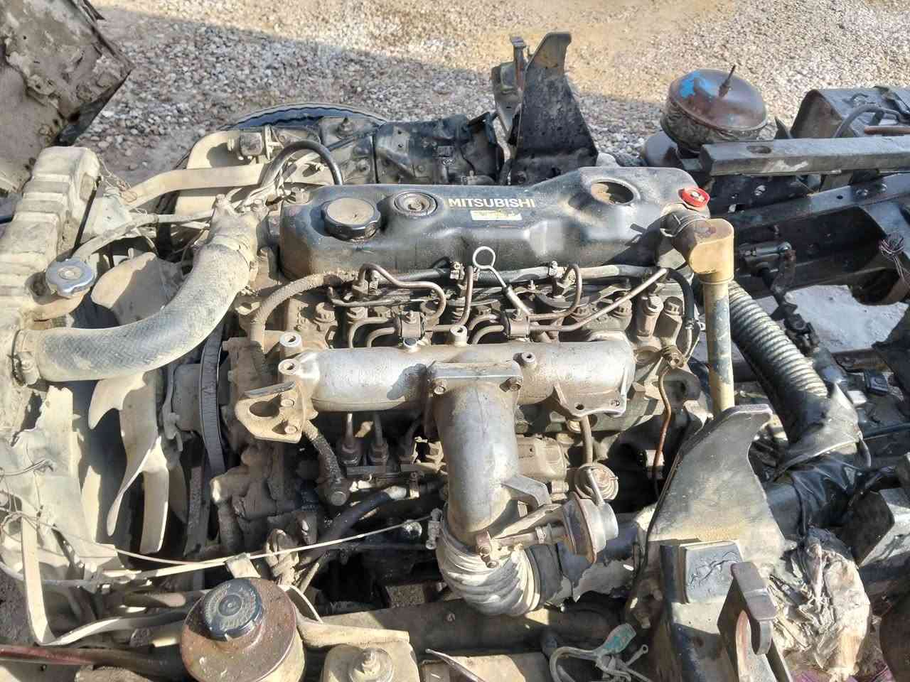 السلام عليكم نيسان 2 طن سياره قلاب بلاد رقمها ذي قار ومكانها بذي قار  بأسمنه شغاله وخير من الله يرادلها ترتيب  مكينه وكير كنتر 32  سعرها مناسب 35 وبيها مجال قليل ***********
