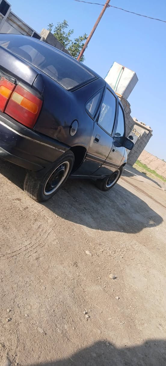 سياره فكتره موديل ٩٢ السعر ٣٥ سنويه مجدده لل٣٠        ***********
