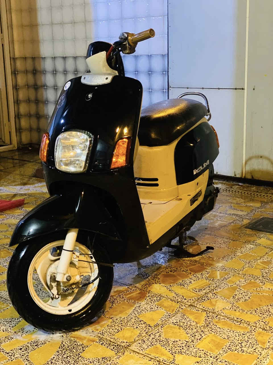 السلام عليكم 💝
دراجة بوليس للبيع🖤
الدراجة بلادية كلهة والدراجة خير من الله 
شوكت ماجان نكرة سلف وهندر💯
ومكينة ما مفتوحة وصوتهة ناعم 💯
وكلهة شغالة الدراجة مابيه اي نقص تاخذهة ماتذب عليهة ربع
📍مكاني الحسينية مال راشدية
☢️سعر:650 وبيه مجال ♥️
التواصل ***********
