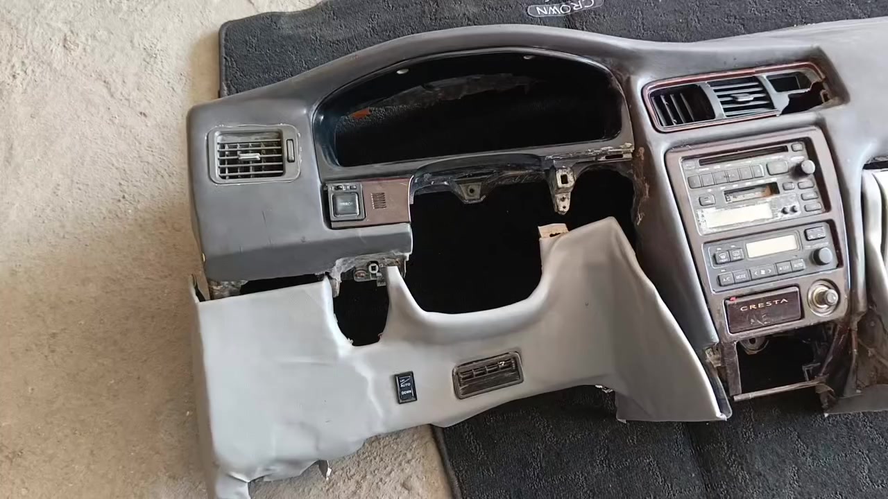 سلام عليك
دشبول مارك ٢٠٠٠ البيع جاهز ونظيف معه عينه سعره( ٢٠٠ الف ) مكاني بصره صناعيه حمدان (***********)
