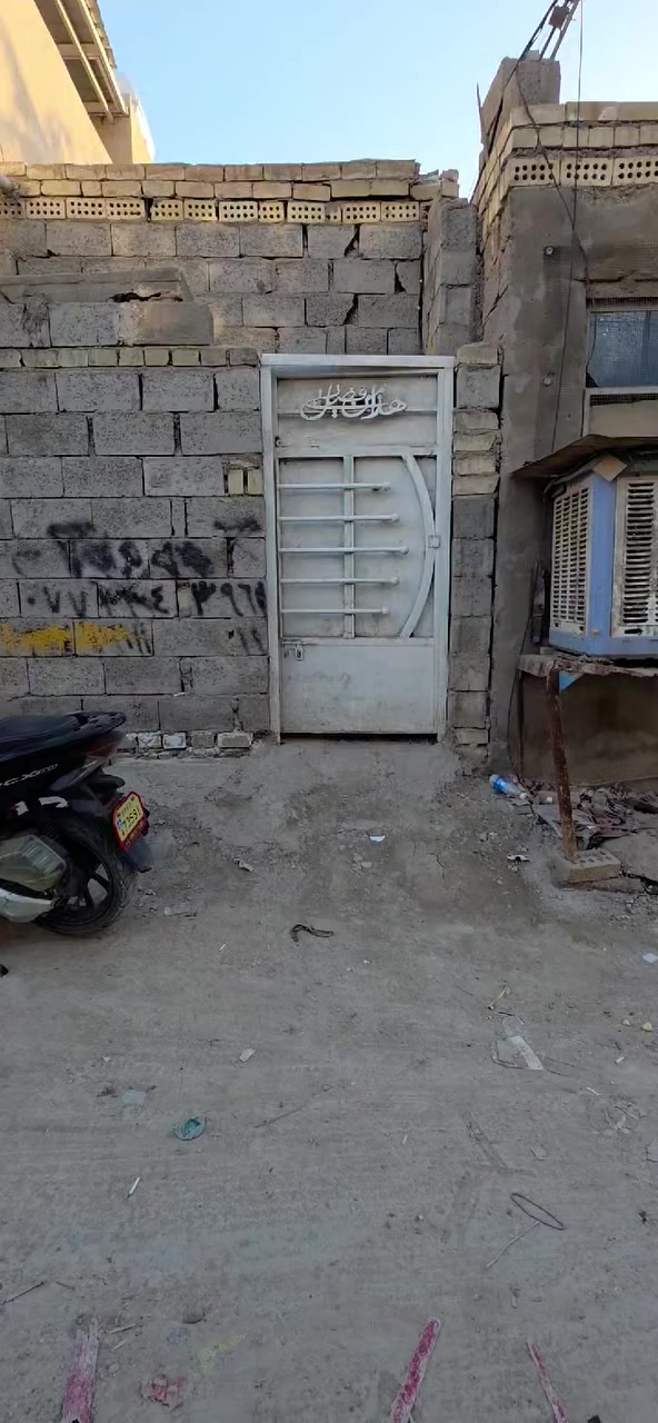 مشتمل للبيع ٥٠م زراعي سبع قصور شارع المشروع خلف المحطة جميع الخدمات متوفره السعر 17 وبي مجال للإستفسار يرجى مراجعة الدلاليه الأمير عنوان دلاليه شارع ابو علي مقابيل المدرسة 🏫 الأهلية ***********
