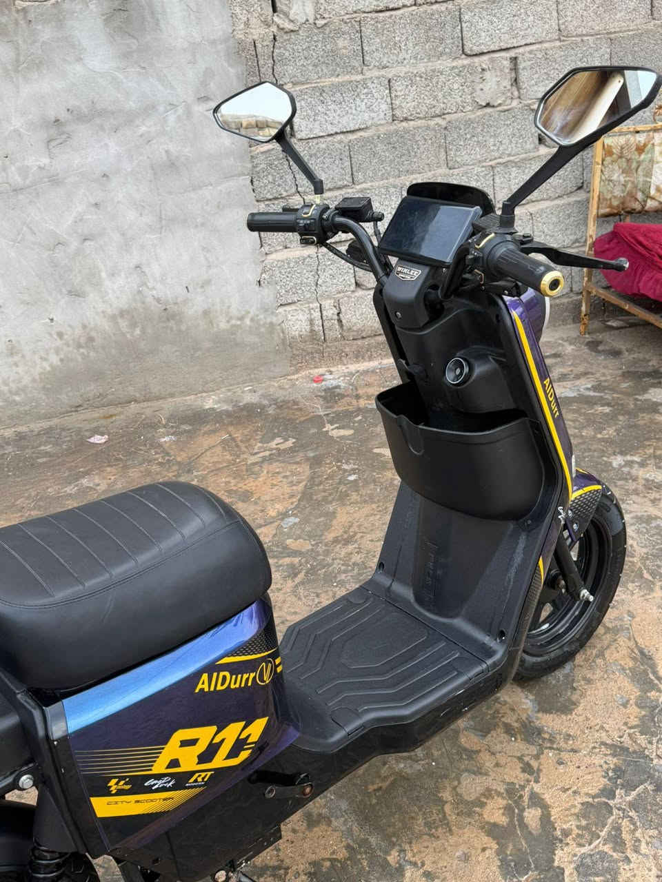 السلام عليكم دراجه شحن R11 ملف 1800 موديل 2026 خمس بطاريات حجمهن 32 دراجه تخبل احلا من الصور نضيفه كلش ومحافض عليها رايدها ب600 وبيها مجال للشراي سبب البيع محتاج فلوس هاذا رقمي 0777091926


**إذا كنت صاحب هذا الإعلان وتريد حذفه لأي سبب، رجاءا أرسل رسالة إلى الدعم الفني**