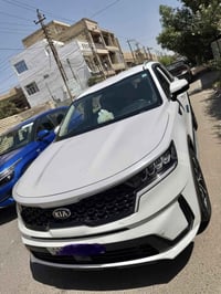 كيا سورنتو  موديل 2021 رقم بغداد محرك 4 سلندر وارد امريكي حادثه موضح ب...