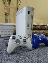 اكس بوكس 360 • ٣ يدات معا • بضمان