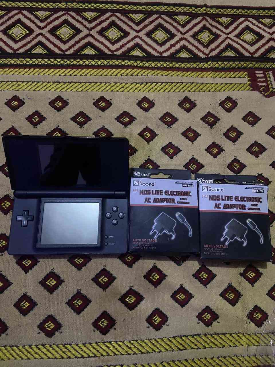 السلام عليكم  DS lite نضافه 99‎%‎ مهكر رام 1 گيكا بي تقريب 15 لعبه وبي مجال تكدر تحمل الي يعجبك وياه شاحنتين جديدات بالجيس نقص فقط قلم

السعر 25 

توصيل متوفر


**إذا كنت صاحب هذا الإعلان وتريد حذفه لأي سبب، رجاءا أرسل رسالة إلى الدعم الفني**