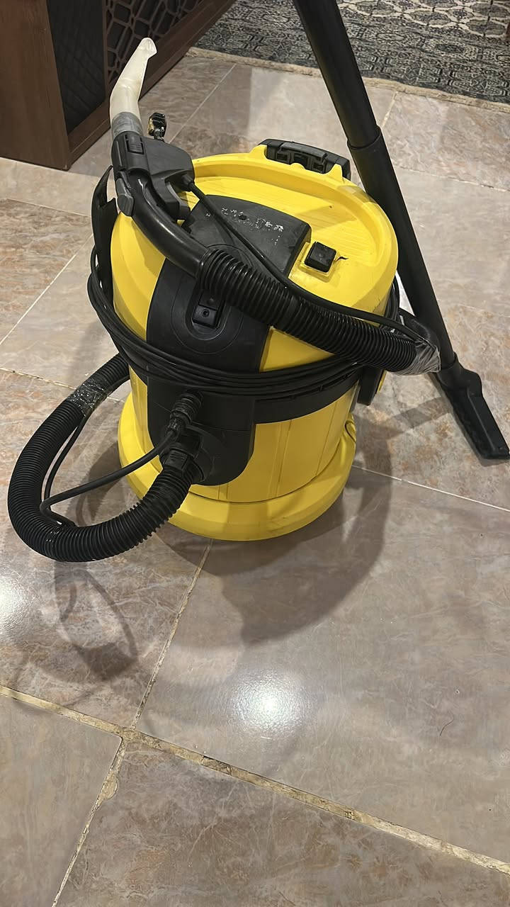 بيع: مكنسة كارتشر (استخدام منزلي) 🧹
مكنسة Kärcher أصلية، ألمانيا نظيفة جداً وشغالة 100% (استعمال شخصي بالبيت). ممتازة لشفط السجاد والكنب والسيارات.
• الحالة: بحالة جيدة جداً.
• السعر: 100 دولار نهائي.
لتواصل ***********
• ا
