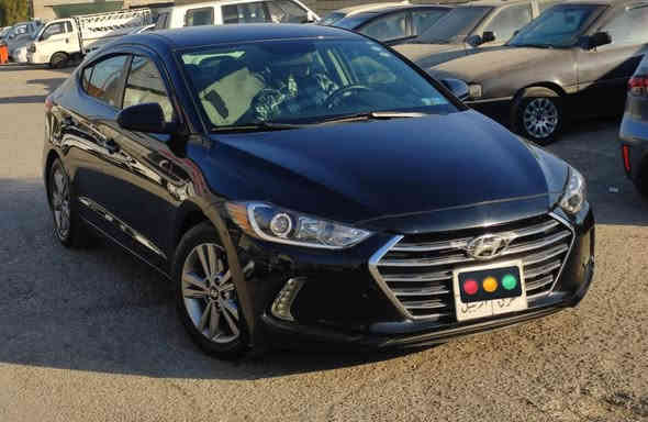 السلام عليكم  السعر120 وبيها مجال بسيط
النترا 
موديل 2018
مواصفات  نص  فول 
نقطه عميا سياره جديده
تبريد تدفئه 
ماشيه84
رقم اربيل
محرك وكير شرط 
محرك 20 دوش 
سياره بيها  وبوند صبغ وبيها شبر بداير الخلفي 
شرط التحويل
السعر120$وبيها مجال 
للاتصال ***********/***********
