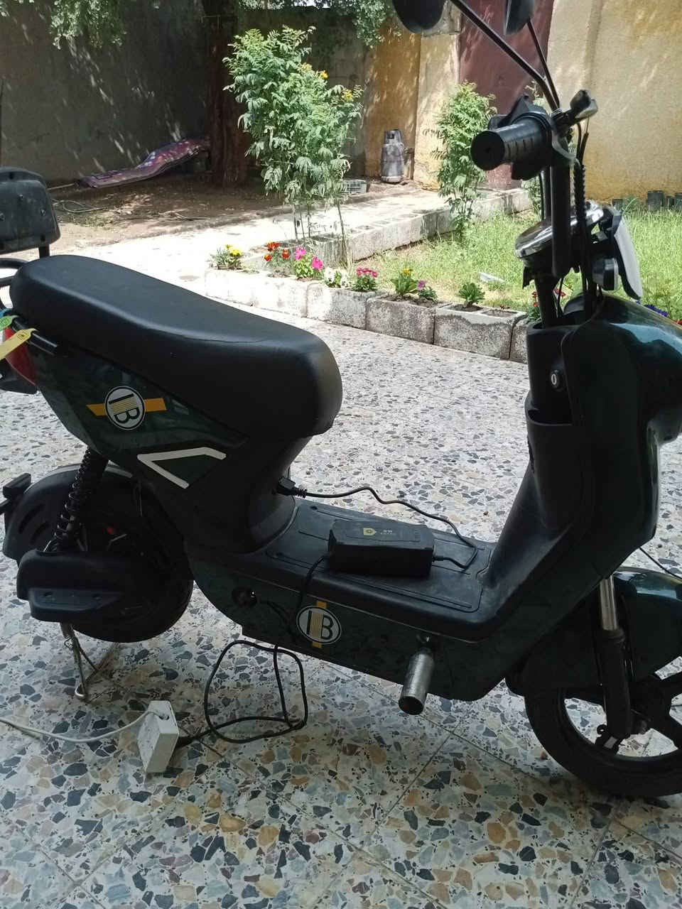 دراجة شحن للبيع سعر 250الف هاتف ***********
