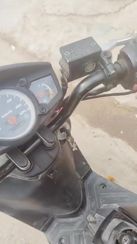 السلام عليكم دراجة سكنس فحل جبلي دراجة حلوه ونضيفه ب90/100, السعر مناسب 650 الف عراقي وبينها مجال بغداد مدينة الصدر قطاع ١٧
هاتف ***********
السلام عليكم دراجة سكنس فحل جبلي دراجة حلوه ونضيفه ب90/100, السعر مناسب 650 الف عراقي وبينها مجال بغداد مدينة الصدر قطاع ١٧
