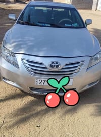 كامري 2009 رقم وهزه جديده باسمي السعر 87 وبيه مجال قليل التواصل على ال...