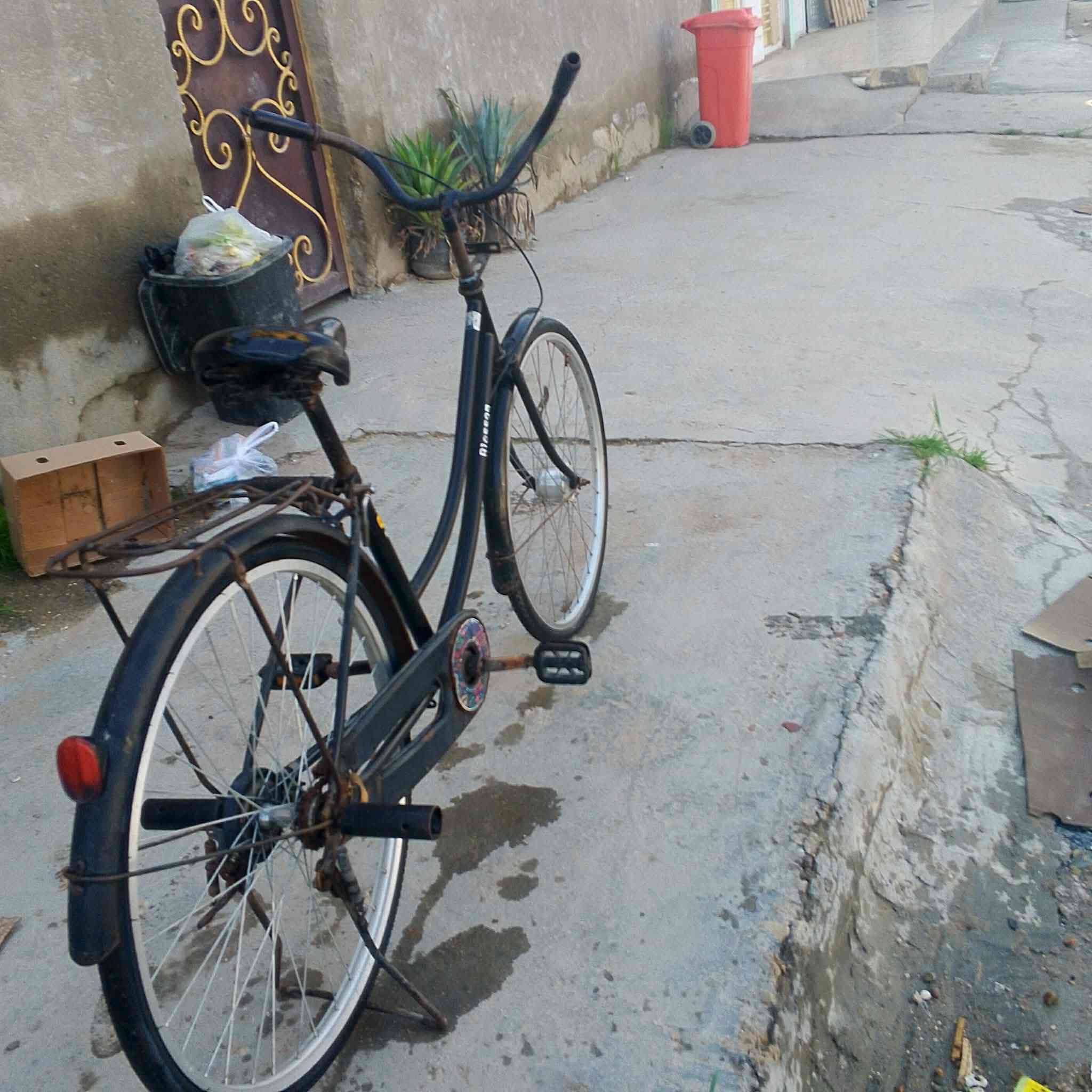 هاذ البايسكل للبيع حجم 26 كلشي شغال بس بريك امامي مابي وجاملق الوره مصبوغ هاذ گدامك مثل مشوفه بصوره تجي تاخذه نفسه سعر 80 وبي مجال المكان بابل السده العلگايه  ملاحضه..!  اذا مو شراي لا تعبني الخاص مفتوح


**إذا كنت صاحب هذا الإعلان وتريد حذفه لأي سبب، رجاءا أرسل رسالة إلى الدعم الفني**