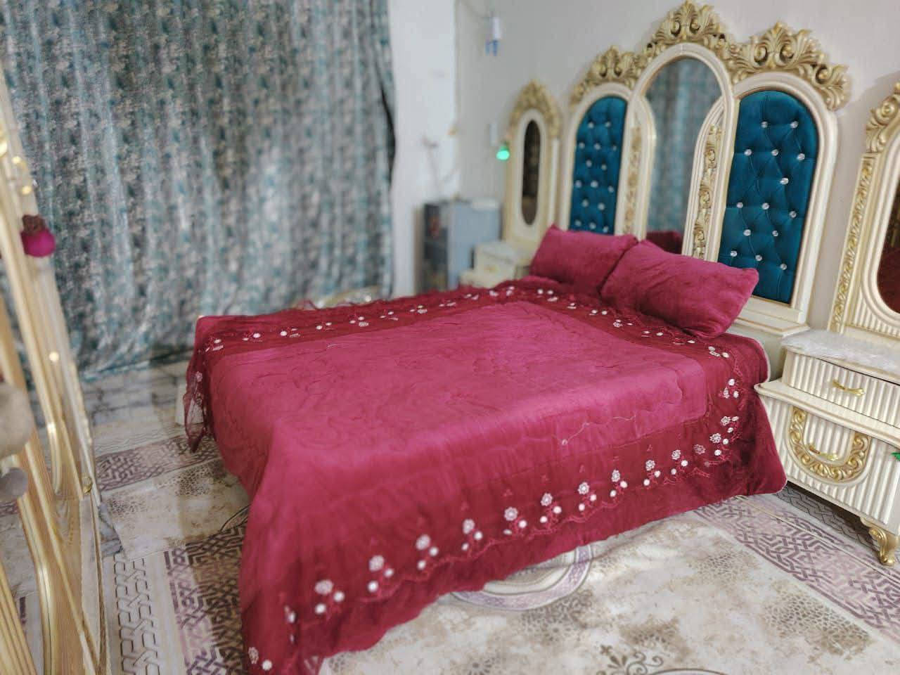 السلام عليكم
غرفه نوم للبيع 
عراقي 
خشب صاج السعر مليونين وربع وبيها مجال 
مكلف بل نشر الرقم ***********
