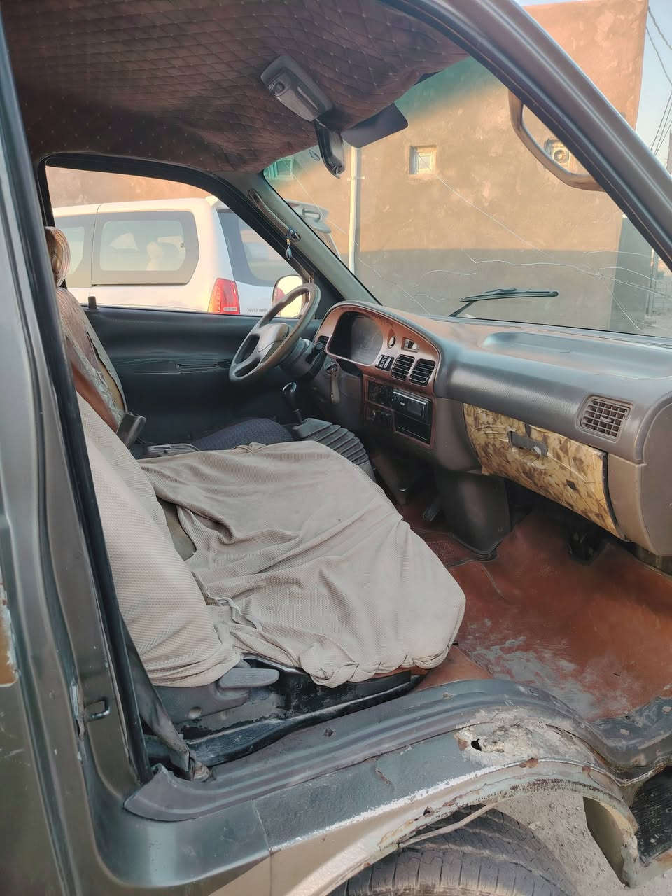 السلام عليكم سياره بريو موديل 2001اصل كير واكسن وتخم تاير جدد مكينه بيه بخار  شواصي واحد معمر عنواني نجف الاستفسار *********** مكلف بل نشر
