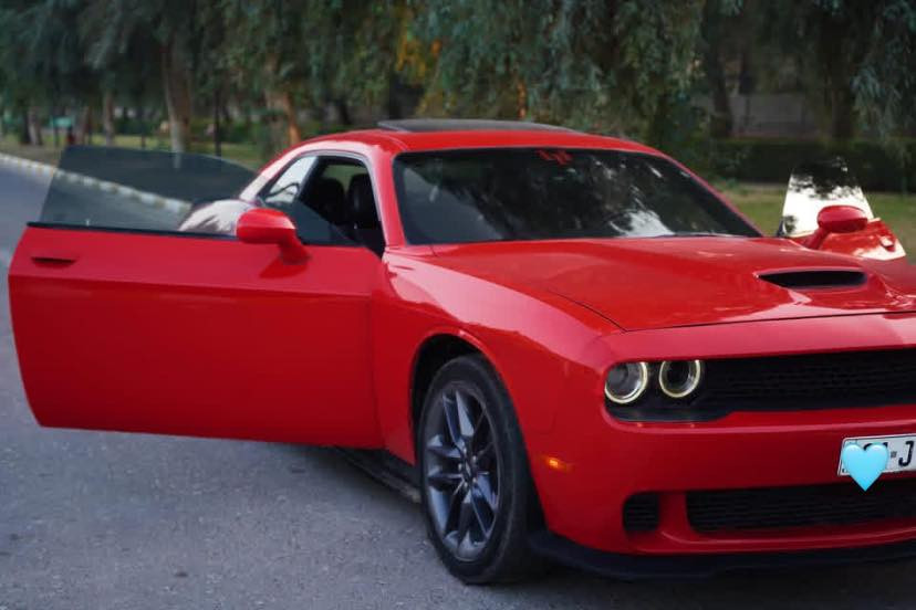 Dodge Challenger GT 2021
دوج جالنجر جي تي بلاس اعلى مواصفات فول 1/1
الموديل : 2021 
العداد 74 الف 
عدد الاحصنه 300Hp ستوك 
المحرك : V6 / 3600 cc
الكير : اوتماتيك 8 نمر 
الون :  احمر طماطي 
الحالة او نوع الضرر : جاملغ وبنيد بدون دواخل نهائيا 

مكينه كير كاردن اكسل كهربائيات كفاله ☑️
لغود وشواصي بدون دواخل نهائيآٓ كفاله

الـــــمـــواصــفـــــات  والاضافات 

تشغيل عن بعد 
نقطه عمياء و ردار جانبي ردار خلفي 
ترحيب عند الاقتراب 
خزن كشنات وضعيتين حفظ
شاشة كبيرة
هيتر بلمري 
بصمه
فتحة سقف 
ويل 20 
 تحكمات ستيرن 
كاميرا دوارة 
حساسات خلفيه بلاد
شفتات ستيرن
كشنات كهربائي
كشنات حضن 
كشنات وجلد 
قطعتين تبريد امامي خلفي 
سستم صوت البين
وبعد بيه مواصفات هواي بلاس الاخير .. 

الاضافات 

برمجه اون لاين وكاله يم مصطفى ايكل ع 
الداينو وتحديثات الوكاله كامله مكملة يمه
سستم كاربون فايبر كامل لل داخل 
دركة استيرن كاربون فايبر اصلي 1800$ طلب خاص تصميم من امريكا

عليه ادامه كامله فيت بام وبلكات وصدر امامي وخلفي وتخم وتايرات جدد 800$ تو ساير جديد وباتري كامله وعليه بوليش ونانو سيراميك 

السعر : 170ورقه وبيه مجال للشراي بسيط 💵💸
الموقع : بغداد المنصور 
تصال فقط ***********
