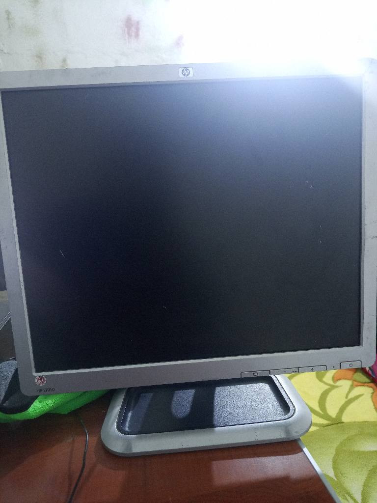 سلام عليكم ورحمه كمبيوتر دل Daillجيل ثاني بحالة جيدة وندوز10اخر تحديث سريع شاشة hpللبيع بسعر مناسب بكاني ابو رمانة شراي يتصل وبلخدمة مواصفات جهاز بل صؤرة
*********** عمارة, ميسان
