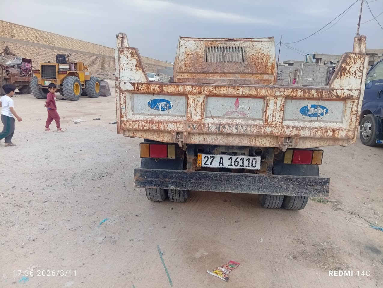 السلام عليكم عزوز قلاب للبيع سياره جاهزه وجديده مكينه وفيها الحداديه اكسين كله جاهز ما بيها نقص انجليزي سعر 65 وبيها مجال مكان نجف***********2
